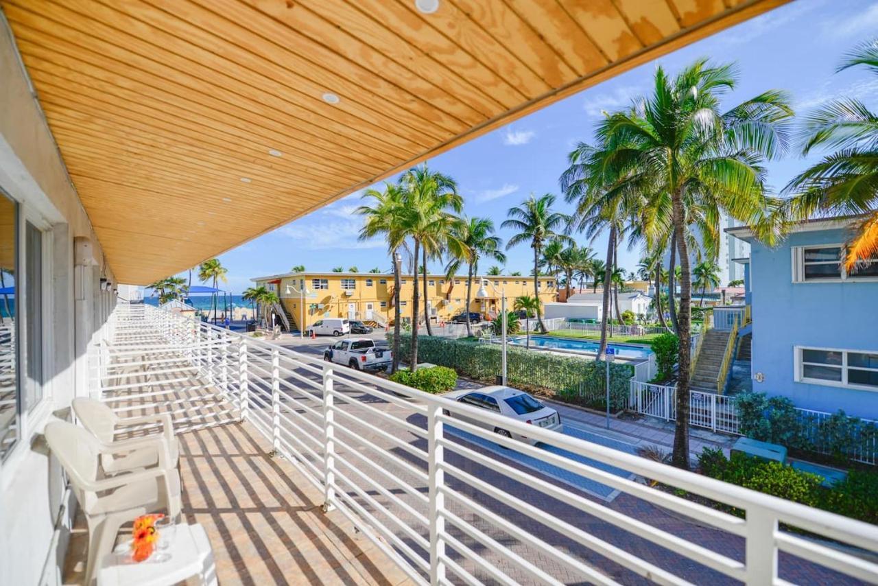 Cozy 1 Bedroom With Pool Steps From The Beach #41 Hollywood Esterno foto