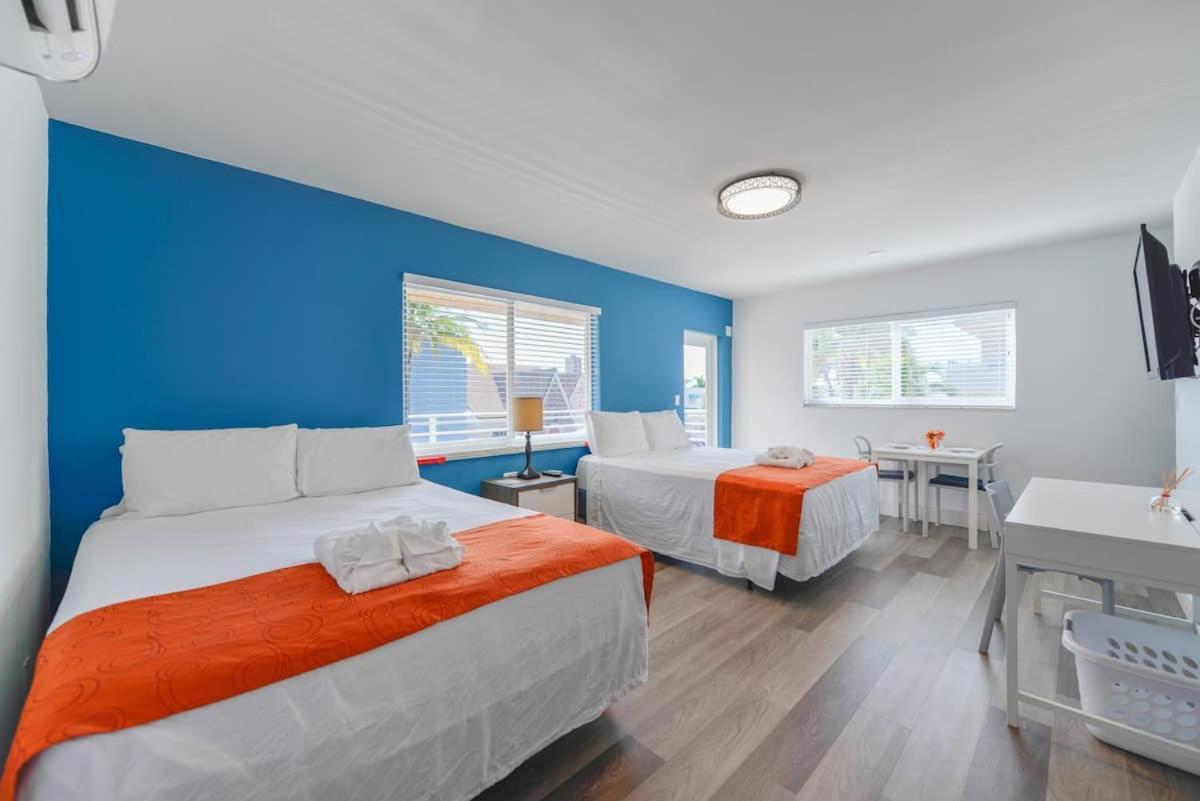 Cozy 1 Bedroom With Pool Steps From The Beach #41 Hollywood Esterno foto